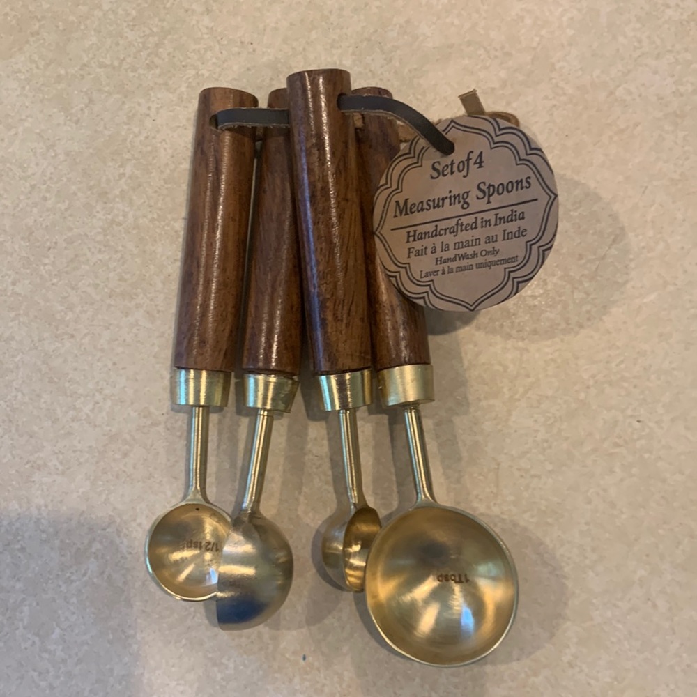NWT measuring spoons